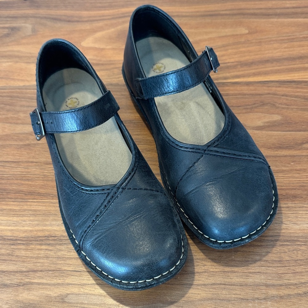 Dr. Martens Black Leather Mary Jane Shoes